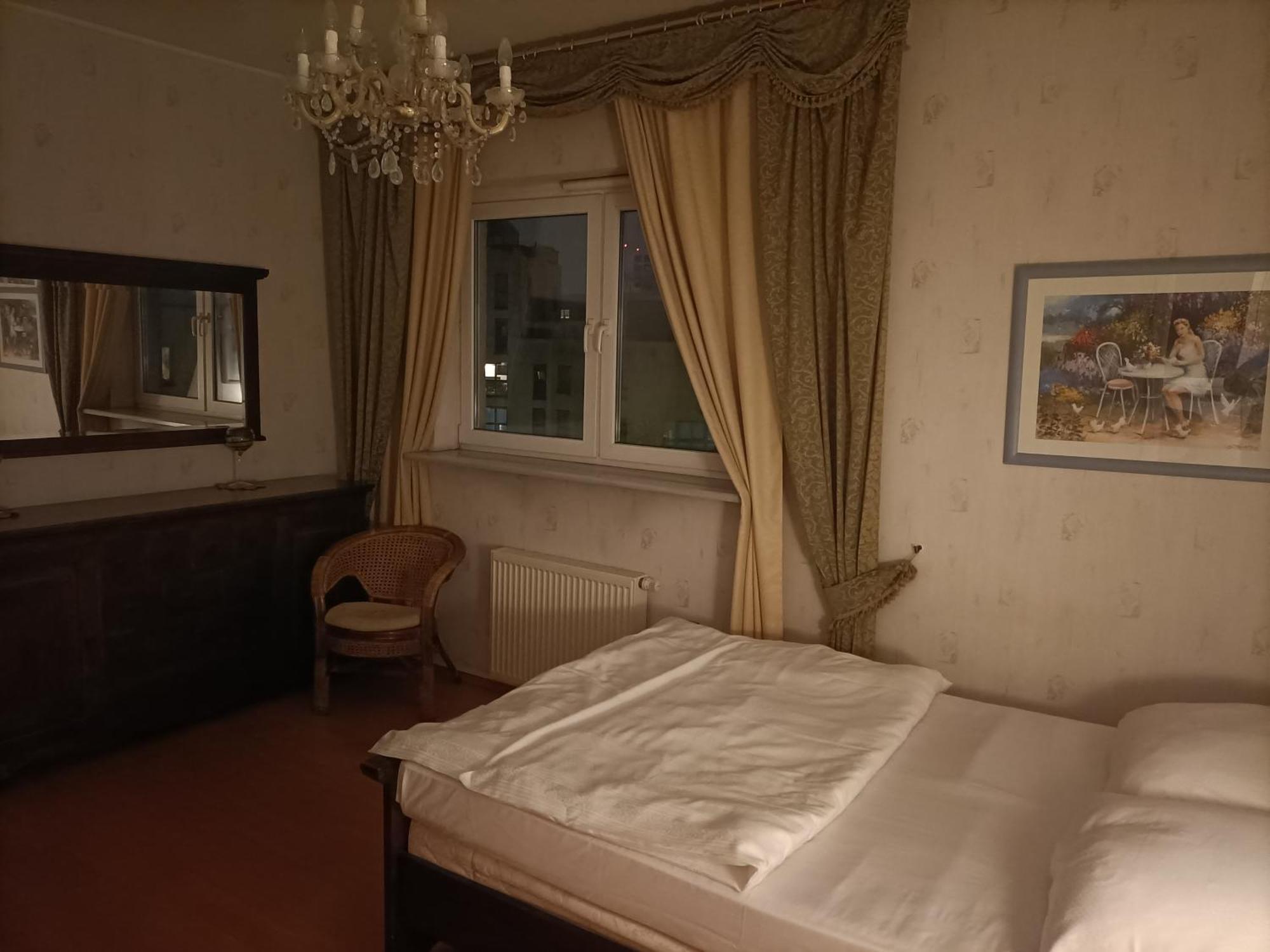 Babka Wiezowiec Noclegi Varsovia Exterior foto