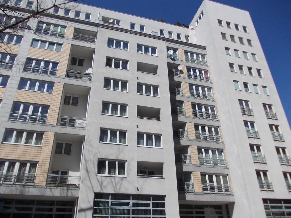 Babka Wiezowiec Noclegi Varsovia Exterior foto